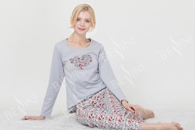 Chine Le pyjama des femmes grises légères place autour du long dessus de douille de cou/des pantalons longs imprimés à vendre