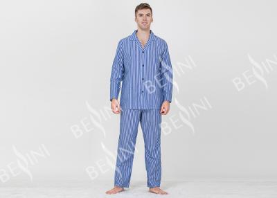 China Yarnd tingiu a roupa de noite luxuosa dos homens listrados com o botão através da camisa e das calças longas à venda