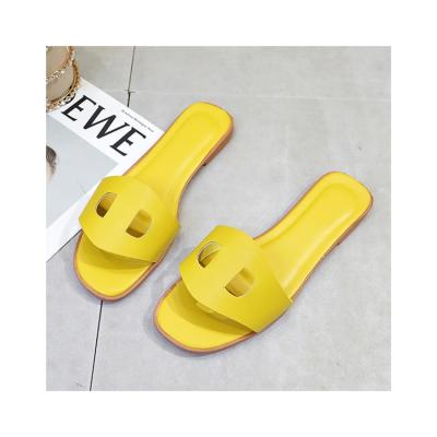 China Fashion Anti-slippery Plush Personality New Arrival Slippers Ladies Fluffy Slippers Shoes And Sandals for sale