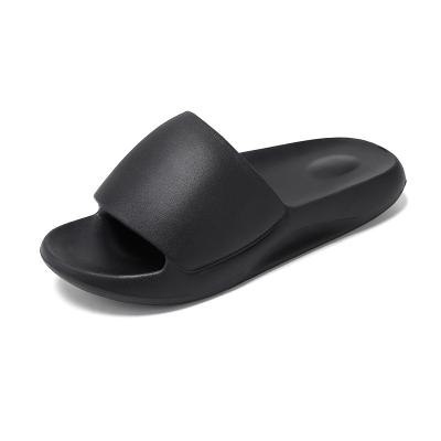 China CUSHIONING Custom Made Eva Home Outdoor Slipper Men Sandals Beach Slippers Explosive Comfortable Slippers Sliders for sale