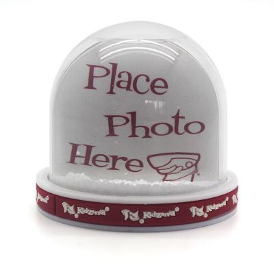 China Worldwide custom photo snow globe home decoration&gift photo snowglobe for sale