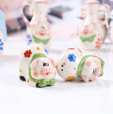 China Sustainable Wholesale Cute Pig Shape Ceramic Salt&Pepper Shaker Sets for sale