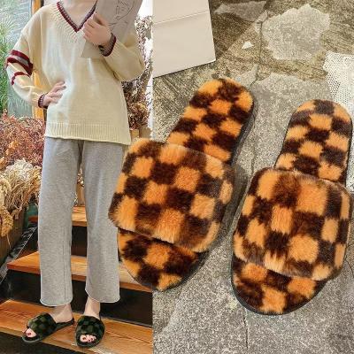 China Cushioning hot selling Korean version plaid pattern girls outer wear the latest toe style of ladies open wholesale home casual shoes slippers for sale