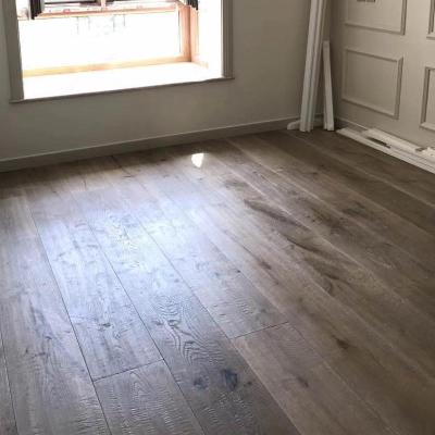 China Longer, Wider and Thicker Modern Multi Layers/3 Layers Natural European Brush White Oak Wood Flooring for sale