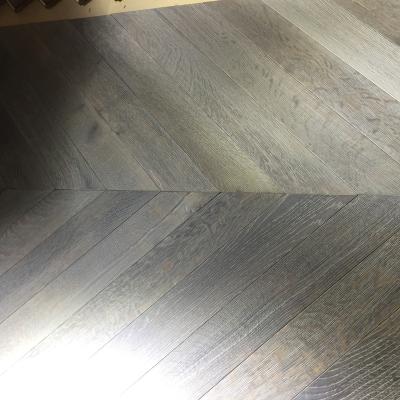 China New Style Modern Herringbone Oak Parquet Best Seller Wood Flooring Customization for sale