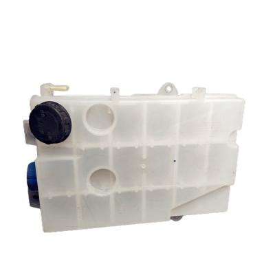 China Heavy Truck Truck Parts Plastic Coolant Expansion Tank With Capping Fit For Part No. OE C1311010-KS110 for sale