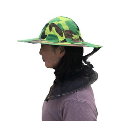 China High Quality Convenient and Useful Embroidery Professional Animal Bee Men Green Color Hat Custom Bee Baseball Trucker Hat for sale