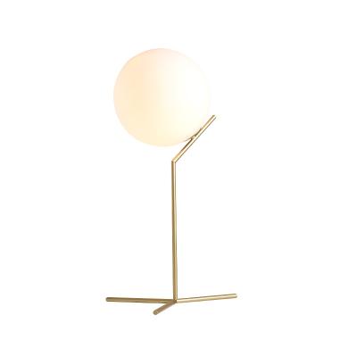 China Modern Hot Sales Popular Modern Lead Glass Shade Table Lamp Design Bedside Table Lamp for Home Living or Decoration for sale