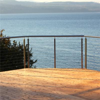 China Decorative Veranda Wire Cable Railing Grill Design Balcony 304/316 S.S/Aluminum Post Materials en venta