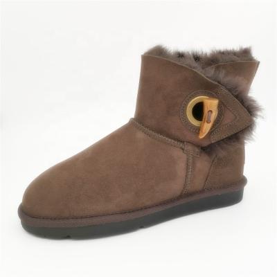 China HQB-WS039 Anti-Smell OEM Customized Fashion Premium Thermal Style Winter Genuine Sheepskin Boots For Women for sale