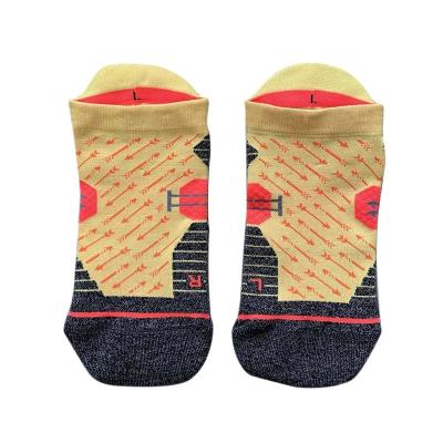 China Custom Men's Trainer Runner Socks Merino Wool QUICK DRY Ankle Socks for sale