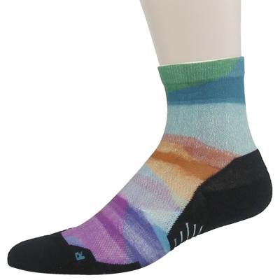 China Breathable Colorful Printing Running Compression Sock for sale