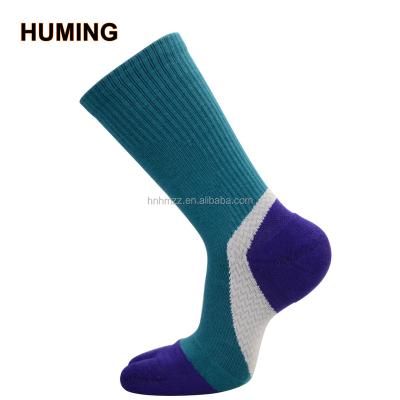 China Latest Style 15-20mmhg Antibacterial Compression Running Tabi Toe Socks for sale