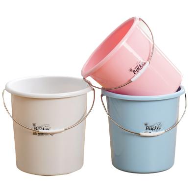 China Sustainable Nordic Style Cheap Plastic Bath Water Bucket With Handle On Sale for sale