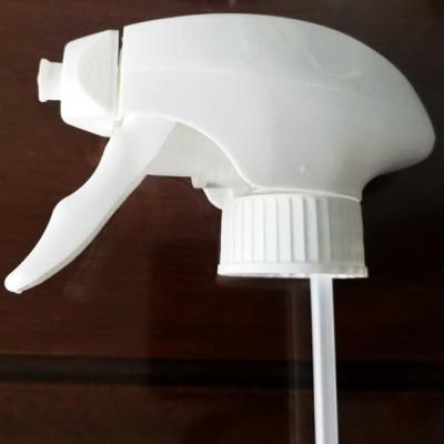 Chine Pleins pulvérisateurs résistants chimiques en plastique de déclencheur, pulvérisateur de déclencheur de jardin de 28mm à vendre