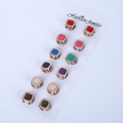 China Lead and Nickel Fashion Double Side Free Pin Crystal Magnetic Hijiab Brooch Muslim Magnetic Brooch For Women for sale