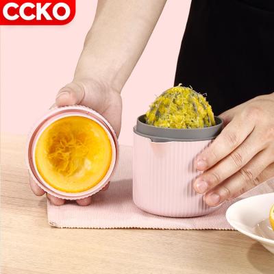 China Viable Mini Portable Hand Manual Juicer Pink Fruit Squeezer Household Kitchen Stainless Steel Lemon Juicer Orange Kitchen Tool for sale