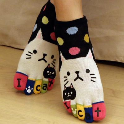 China Wholesale Five Fingers Cotton Sporty Socks Cute Cat Pattern Cartoon Toe Socks for sale