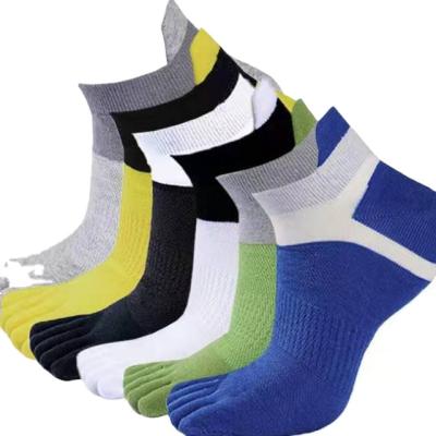 China Sporty Polyester Cotton Printed Five Finger Boat Socks For Men for sale