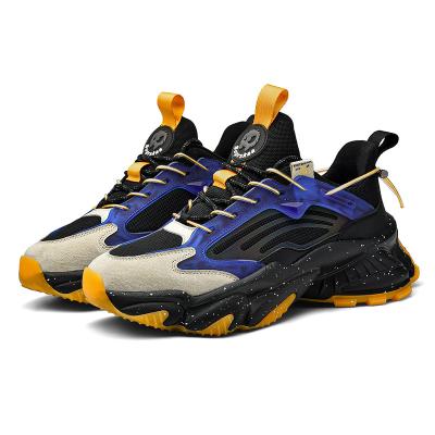 China Cushioning Good Quality Luminous Men's Running Shoes Women's Design Four Seasons Sports Shoes New Men's Fashion Autumn Shoes for sale