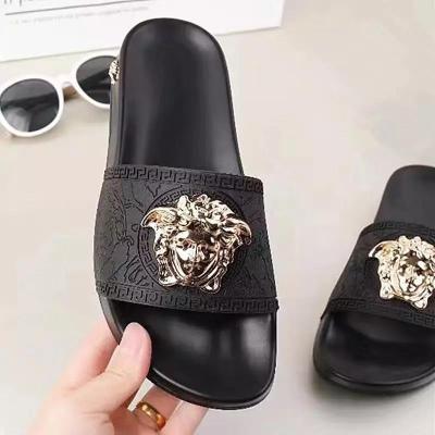 China 2022 new design spring and summer luxury brand men's design slippers outdoor slipper fashion beach woman given sandal slippers for sale