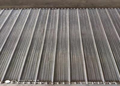 Chine Bande de conveyeur en spirale d'Oven Welded Edge 316L 1.2mm de pizza à vendre