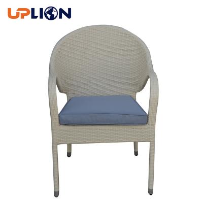 China Popular Outdoor Aluminum Rattan Armchair Uplion Patio Furniture Trend Lightweight Rattan Chair for sale