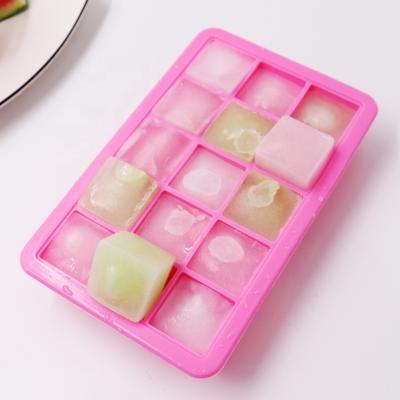 China Reusable and BPA Free Sustainable Silicone Ice Cube Tray Molds Square Shape Ice Cube Maker for sale