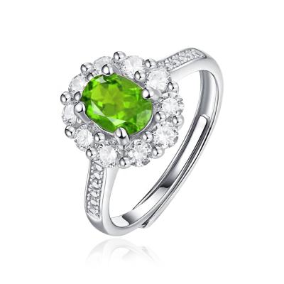 China CLASSIC Hot Stone Sterling Silver Natural Peridot Fine Jewelry Rings Peridot 925 Engagement Ring for sale