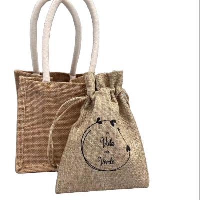 China High quality wholesaler customized eco-friendly jute drawstring bag for wedding gift accessory for sale