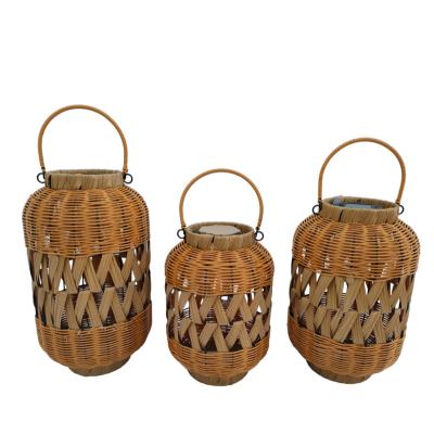 China Home Decoration Plastic Garden Lantern Poly Rattan Lanterns With Solar Light for sale