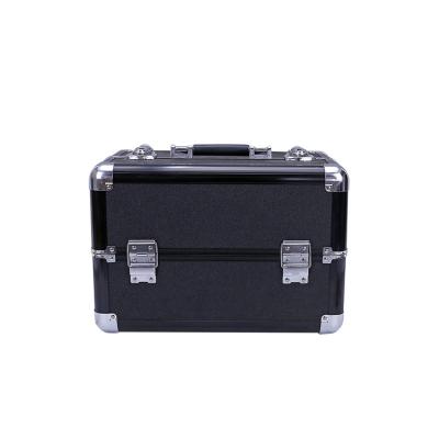 China Fashion Travel Aluminum Makeup Carrying Hard Cosmetic Make Up Box for sale