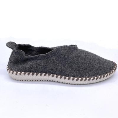 China Fashion Trend Men Adult Gray Color Casual Shoes Brand Summer Custom Made Fashion Walking Felt Shoes Loafer for sale