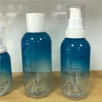 China Empty BEAUTY PACKAGING Gradient Color Pet Spray Bottle 30ml 50ml 60ml 100ml Plastic Mist Spray Bottle for sale