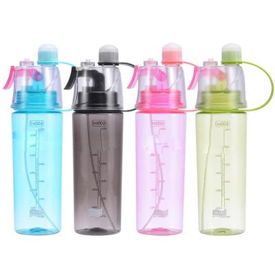 China Sustainable 2 in 1 Multifunctional Sports Spray Water Bottle Plastic Water Bottle with Handle for Outdoor Gym Activity for sale