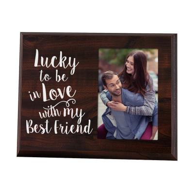 China Best Friends Wooden Unusual Floating Picture Frame Love Family Couples Picture Frames for sale