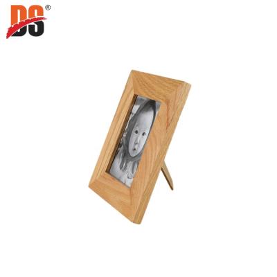 China Handmade High Quality DS Beech Wood Table Top Wooden Photo Frames For Decoration for sale