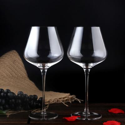 China Pared fina Crystal Wine Glass sin plomo de Blowned de la mano en venta