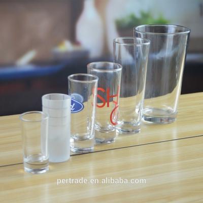 China Hoge Witte Glas Aangepaste Kleur Logo Tequila Shot Glass, Crystal Shot Glasses Te koop