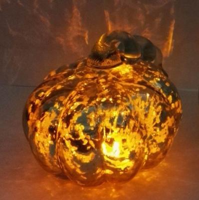 China Candeleros de cristal antiguos de la linterna de la calabaza para Halloween en venta