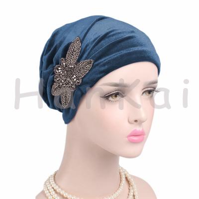 China New Fashion Wholesale Velvet Noble Elegant Hood Turban Muslim Hat Beaded Flower Hood Cap Turbans For Ladies Accessories for sale