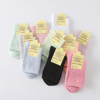 China Wholesale Fashion Solid Color QUICK DRY OEM Logo Custom Design Cotton 10 Colors Crew Tube Socks Women for sale