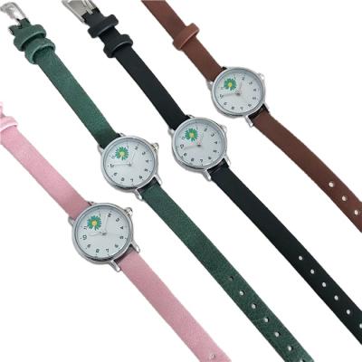 China Cool small and exquisite temperament college student simple style non-specific female thin strap mini watch small dial retro for sale