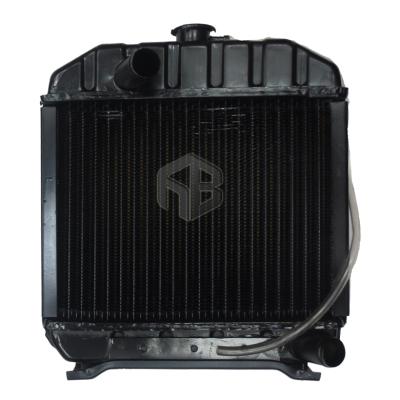 China Copper Core Plastic Tanks 377090R90 Professional Radiator Manufacturer Tractor Radiator For Kubota B Models B6100D for sale