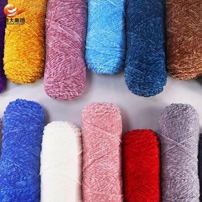 China Polyester durable chenille spun yarn 100% polyester 1 cm 2cm 3cm color 5.3nm extra thick fuzzly pure chenille velvet yarn for sale