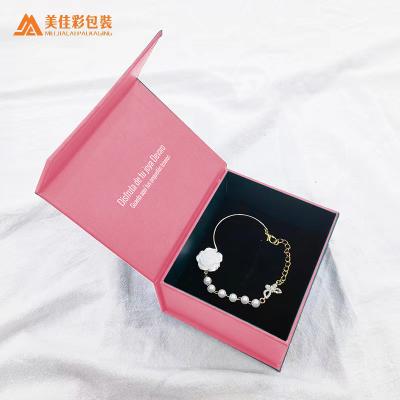 China Jewelry ; Collars; wristbands; earings ; Custom Logo Rose Rings Logo Earring Necklace Wrapping Paper Magnetic Slide Jewelry Boxes for sale