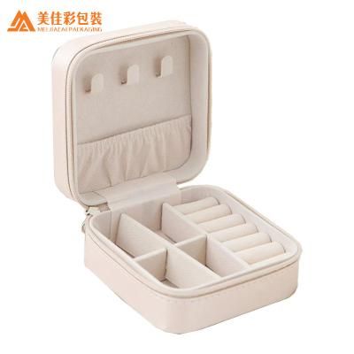 China Eco-Friendly Vintage Leather Small Organizer Travel Jewelry Moving Case for sale