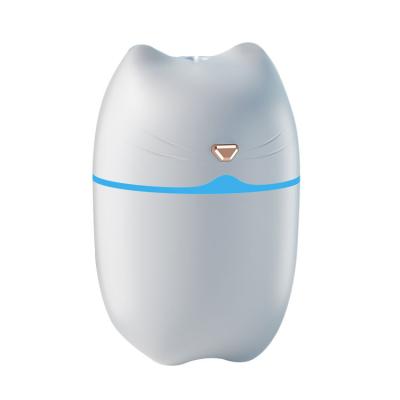 China New Car 2022 Cute Cat Design Colorful Lights No Noise 260ML Personal Humidifier With 6 Hours Spray for sale