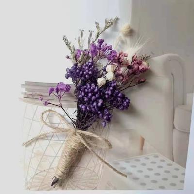 China Designs Valentine Christmas Gift Mini Handmade Dried Flower Bouquets For Birthday Gifts Party Decoration for sale