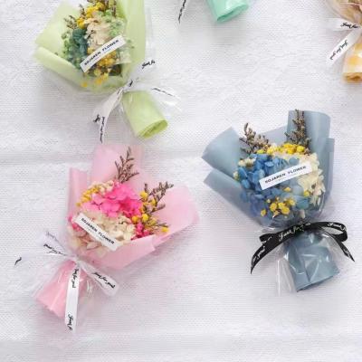 China Hot Selling Dry Flower Bouquet Customized Designs Factory Wholesale New Design Beautiful Mini Free Gift for sale